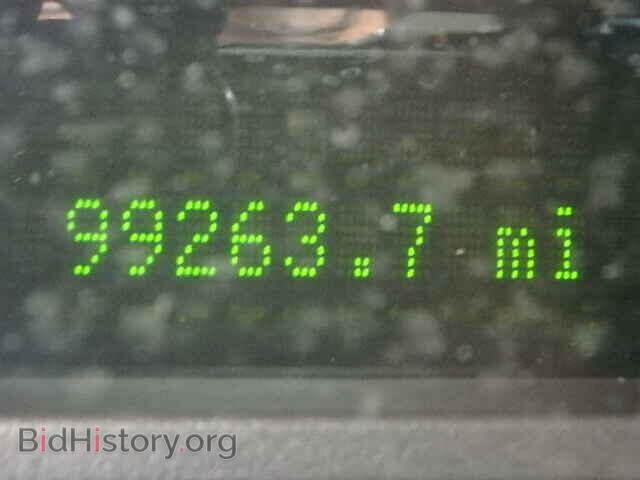 2011 FORD ECONOLINE - VIN: 1FBSS3BL3BDA75321 - Photo 8