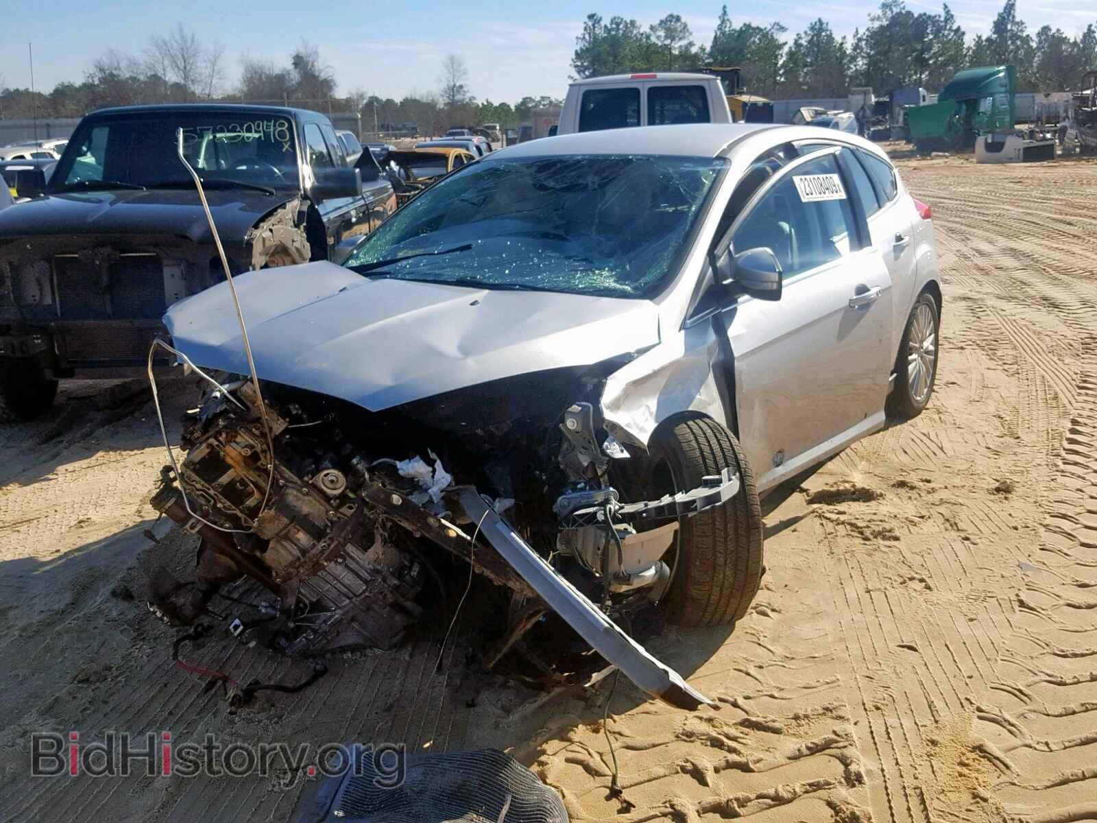 2016 FORD FOCUS - VIN: 1FADP3N22GL302879 - Фото 2
