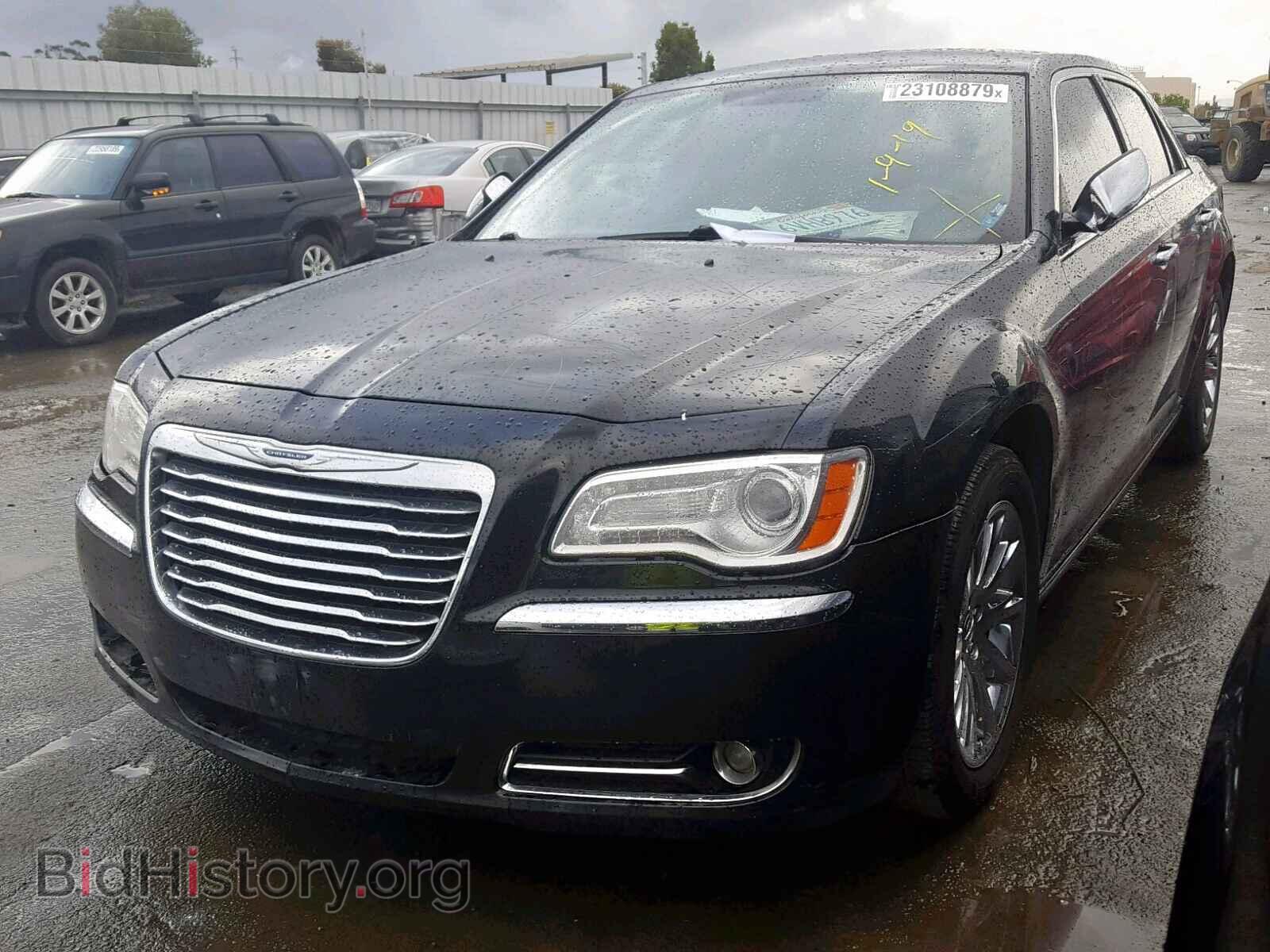 2012 CHRYSLER 300 - VIN: 2C3CCACG5CH224775 - Photo 2