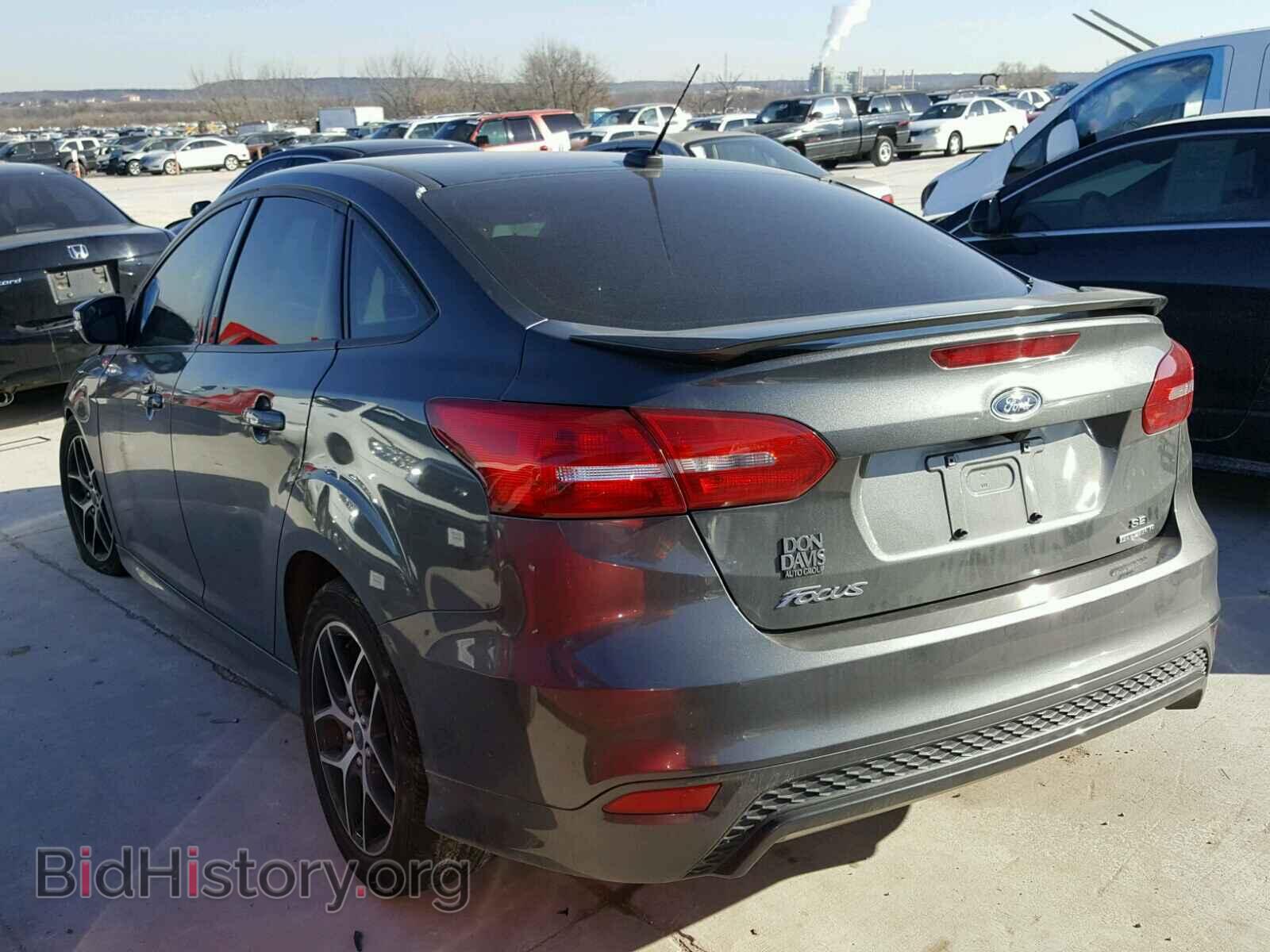 2016 FORD FOCUS - VIN: 1FADP3F2XGL378915 - Фото 3