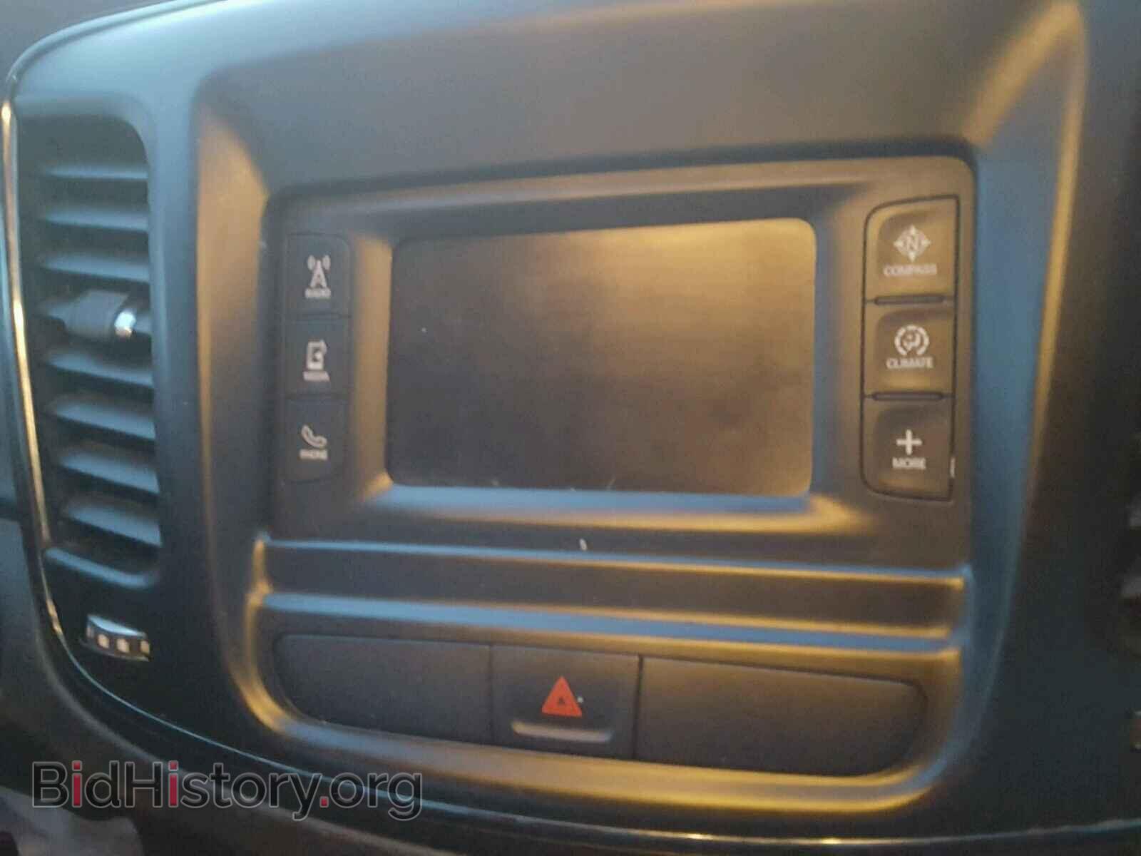 2016 CHRYSLER 200 - VIN: 1C3CCCBB6GN173320 - Фото 9