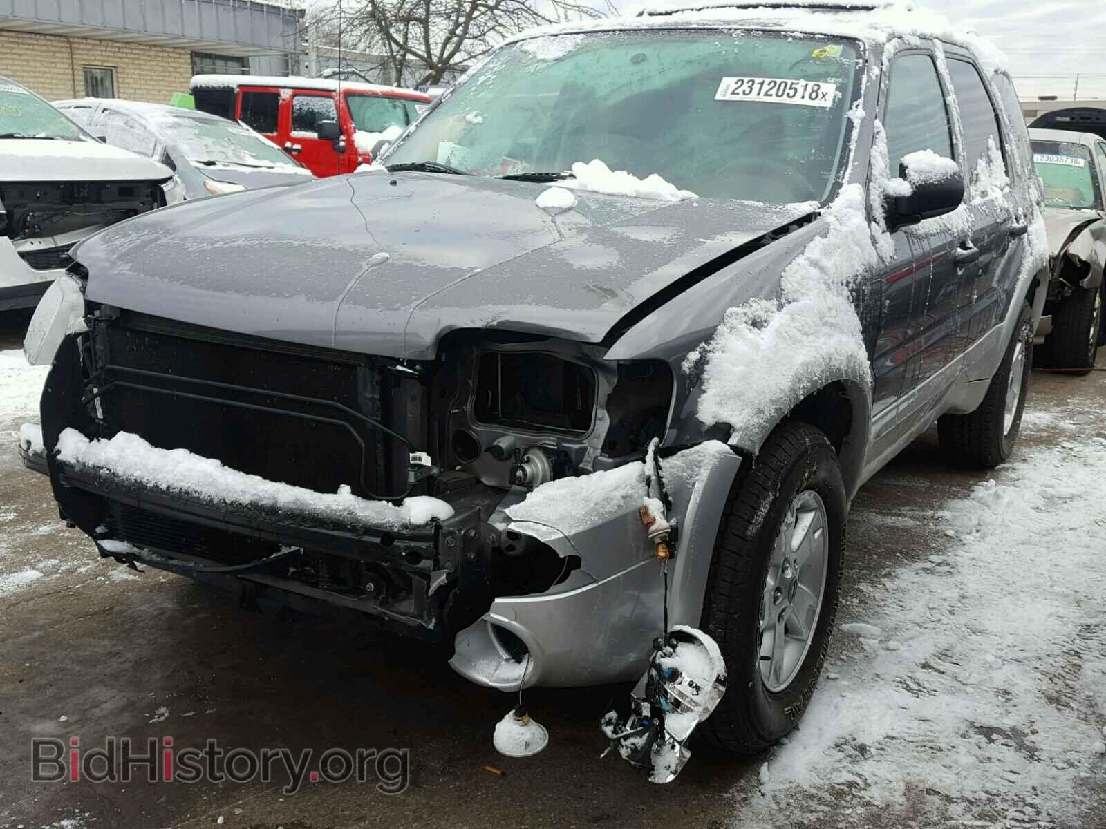 2007 FORD ESCAPE - VIN: 1FMCU93157KB18517 - Фото 2
