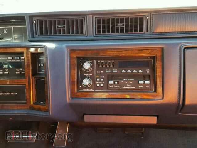 1989 CADILLAC DEVILLE - VIN: 1G6CD5157K4257681 - Фото 9