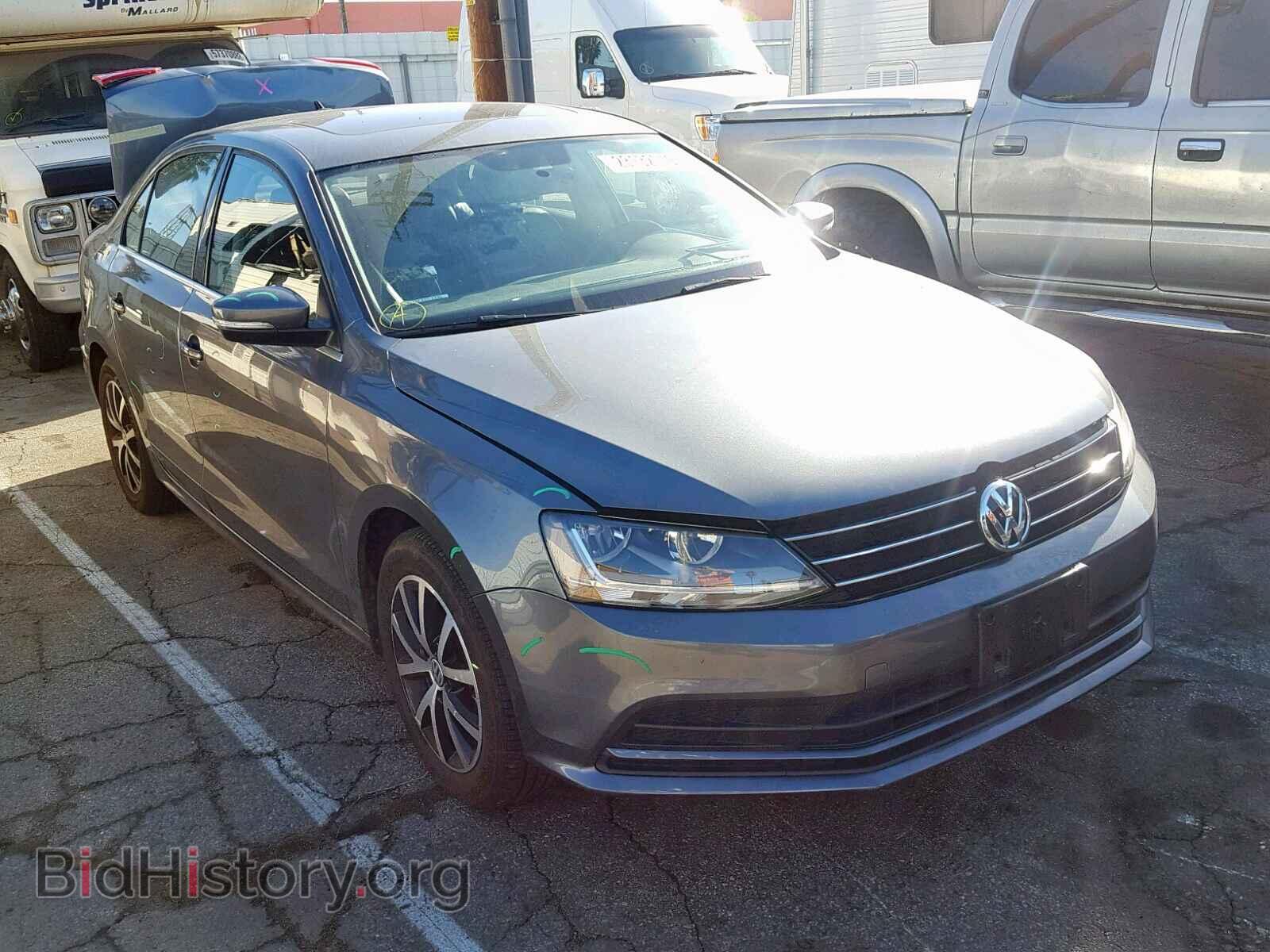 Фотография 3VWDB7AJ2HM404709 - VOLKSWAGEN JETTA 2017