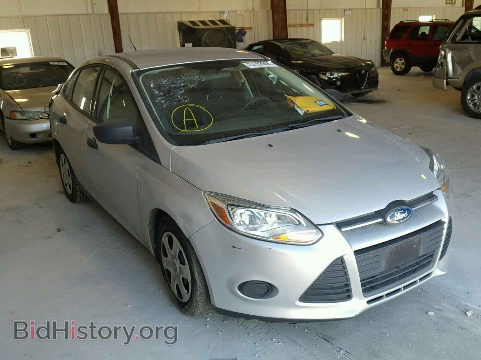 Photo 1FAHP3E23CL317810 - FORD FOCUS 2012