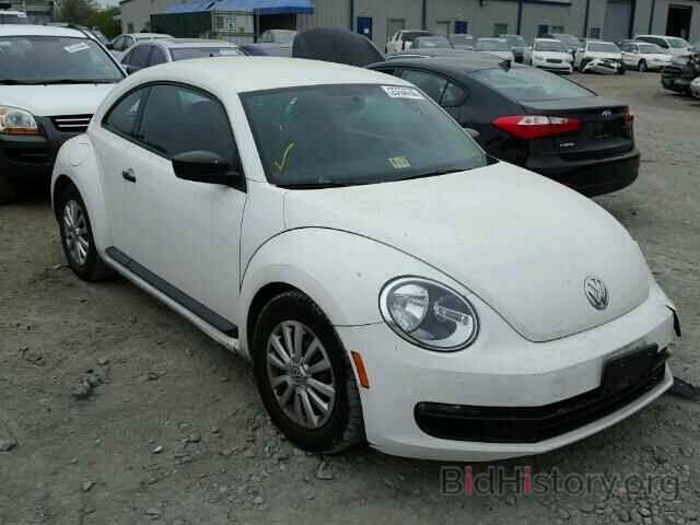 Photo 3VWFP7AT8CM644643 - VOLKSWAGEN BEETLE 2012