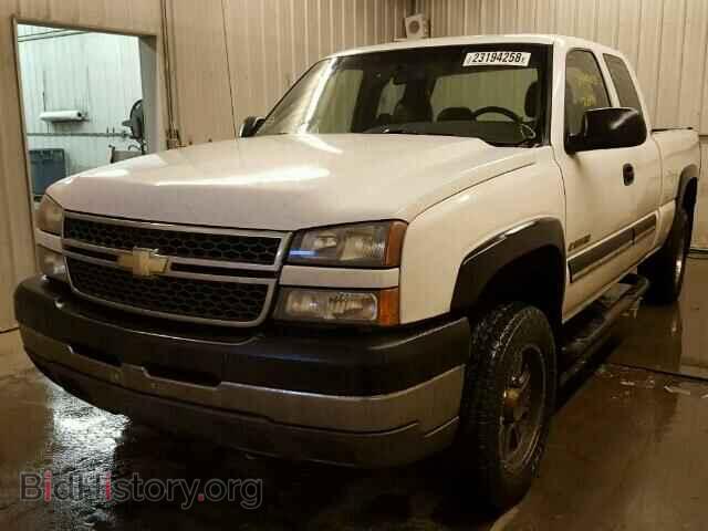 2005 CHEVROLET SILVERADO - VIN: 1GCHC29U55E290306 - Фото 2