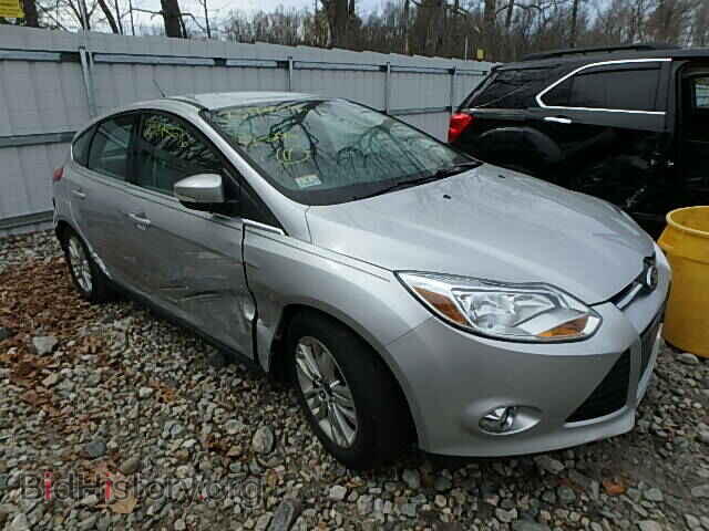 Photo 1FAHP3M2XCL268428 - FORD FOCUS 2012