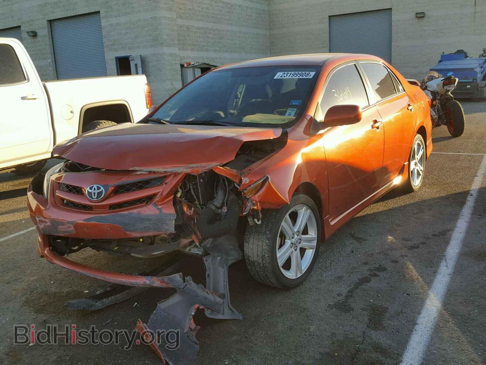2013 TOYOTA COROLLA BA - VIN: 2T1BU4EEXDC066771 - Фото 2