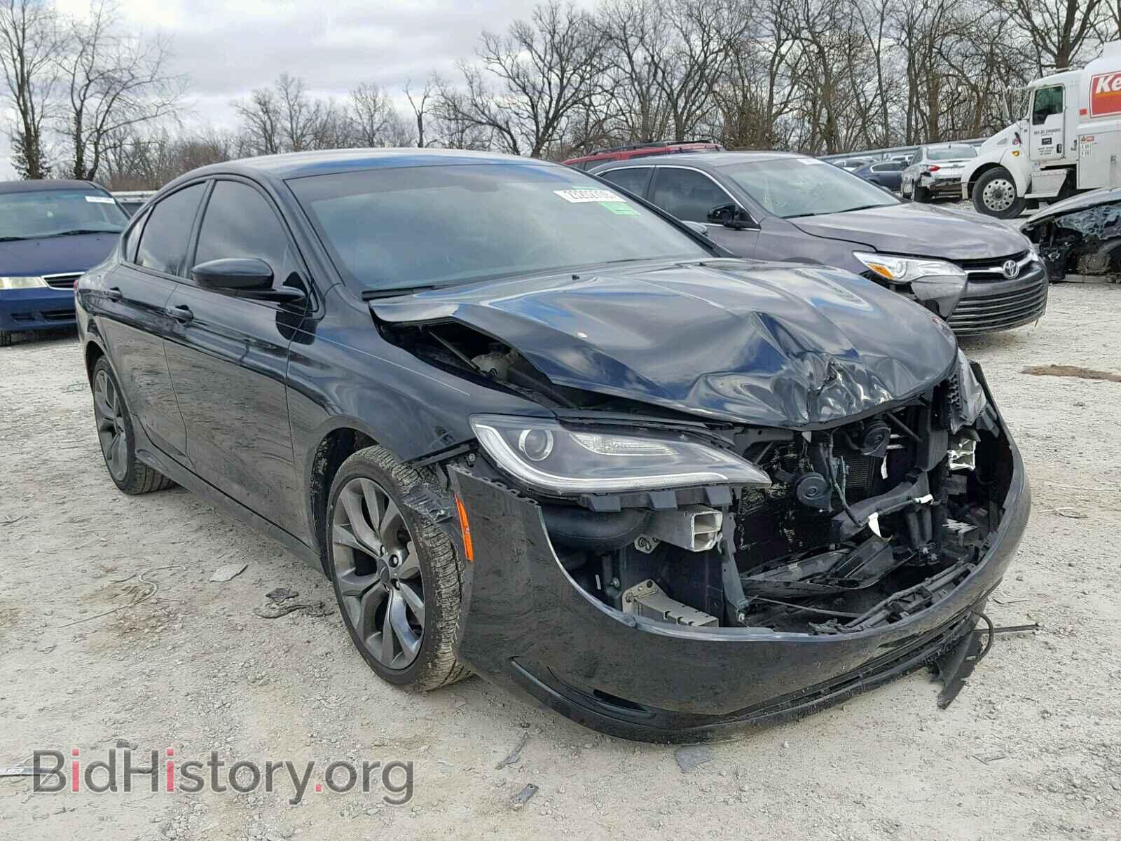 Photo  - CHRYSLER 200 2015