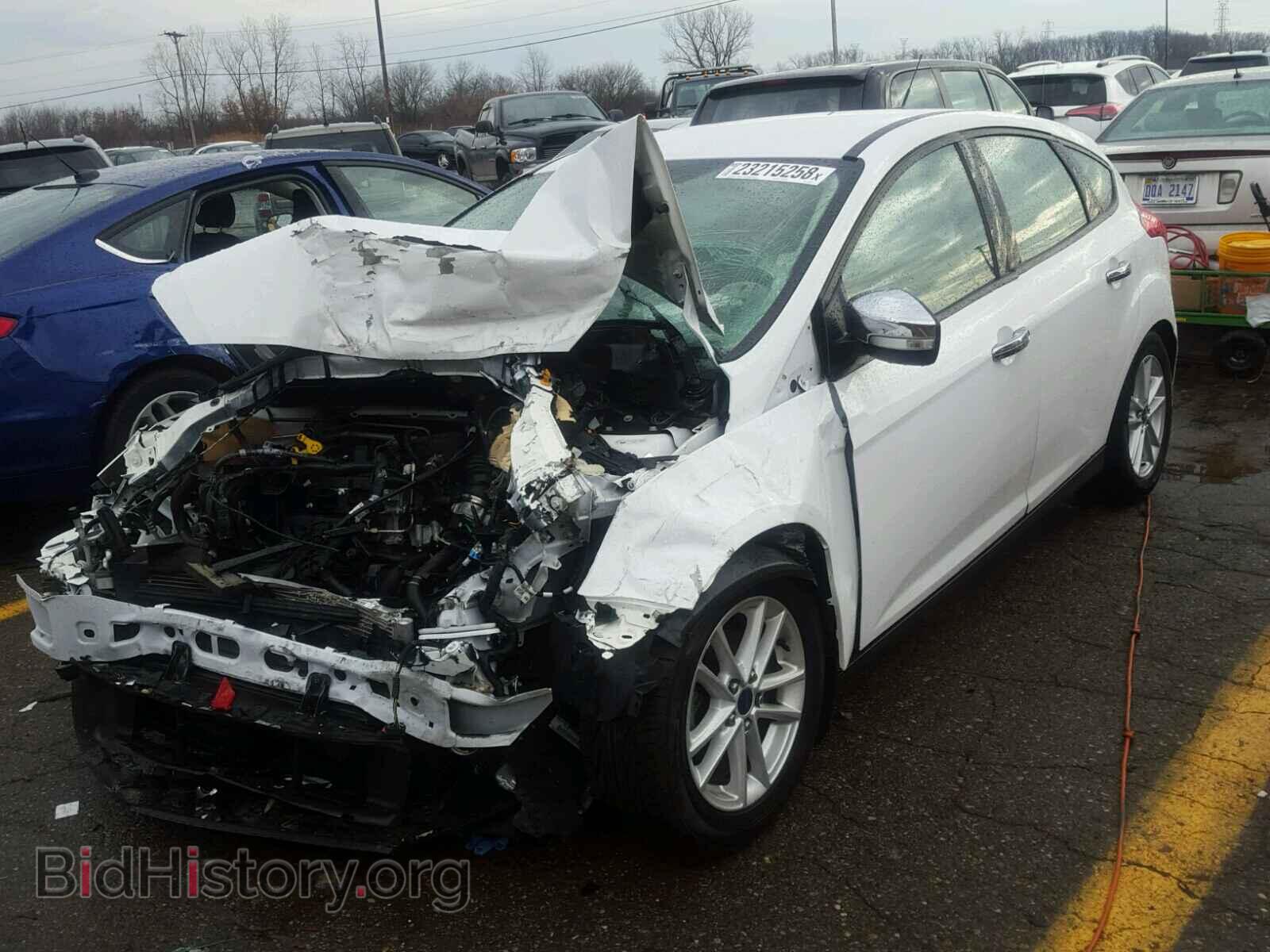 2016 FORD FOCUS - VIN: 1FADP3K22GL235401 - Фото 2