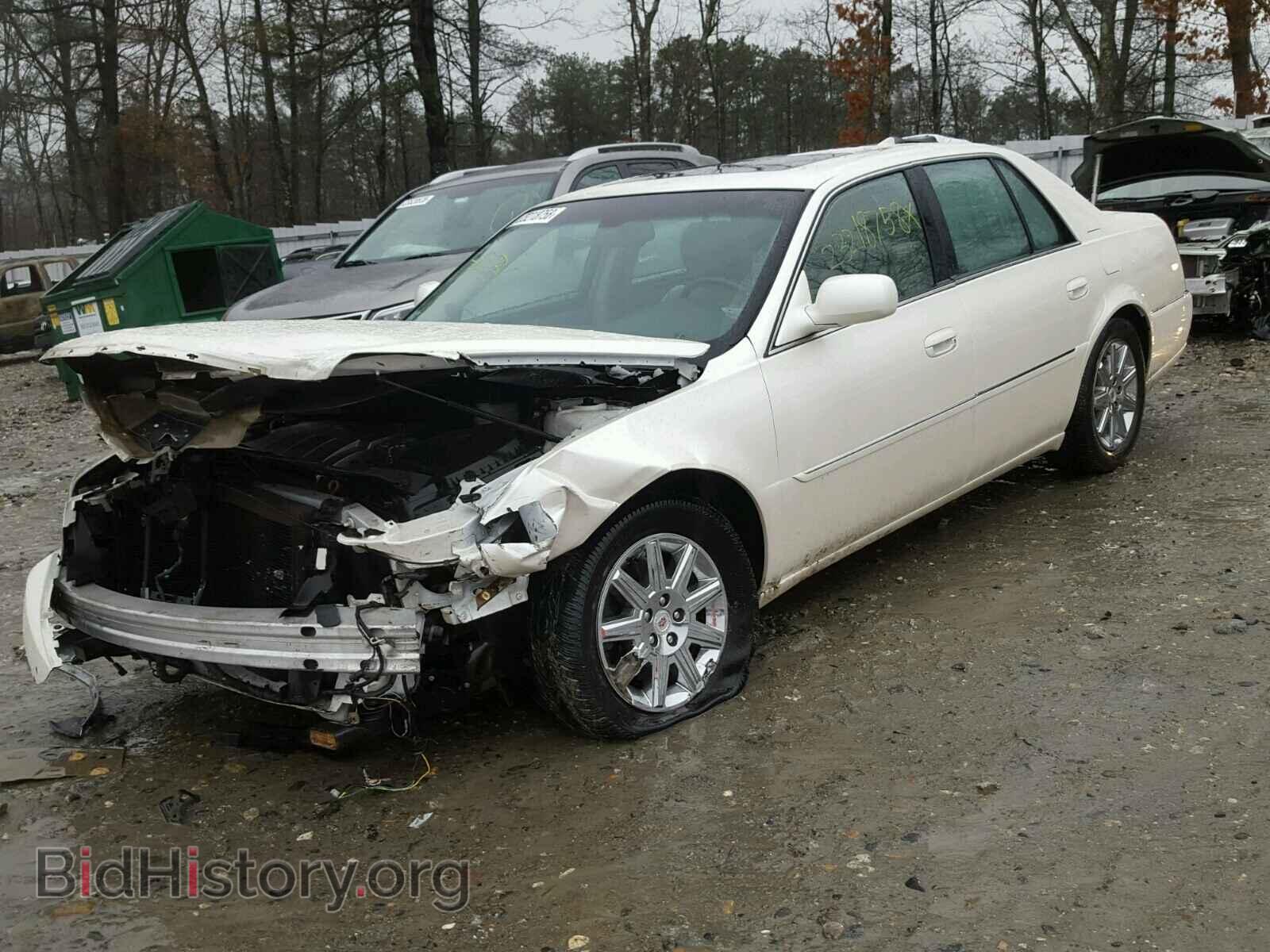 2011 CADILLAC DTS - VIN: 1G6KH5E60BU128703 - Фото 2