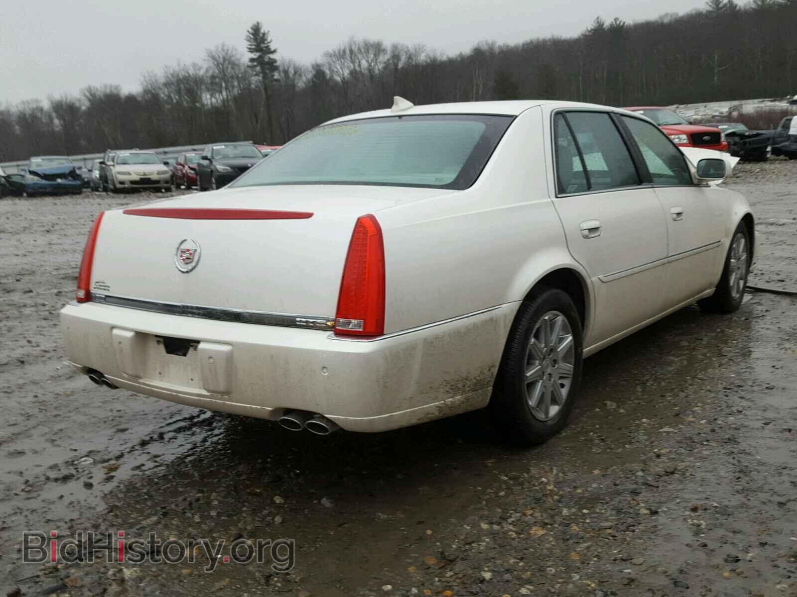 2011 CADILLAC DTS - VIN: 1G6KH5E60BU128703 - Фото 4