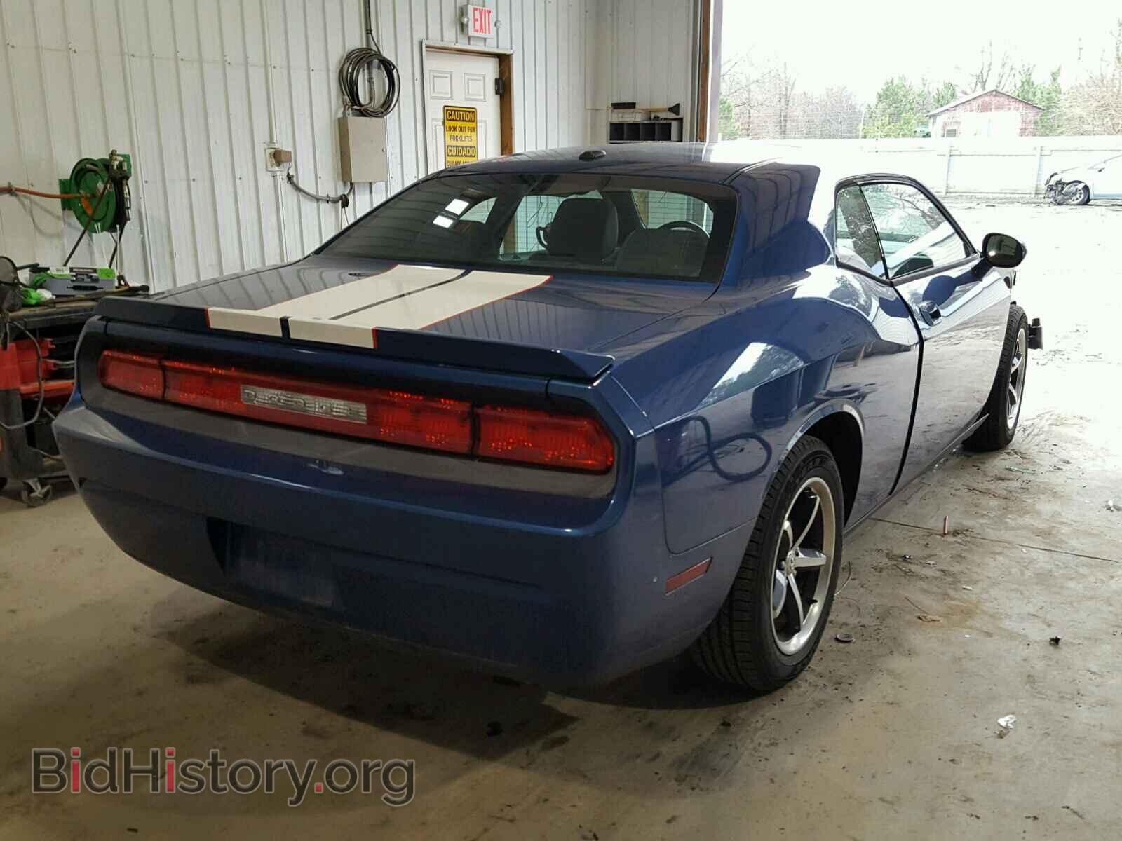 2010 DODGE CHALLENGER - VIN: 2B3CJ4DV2AH323844 - Photo 4
