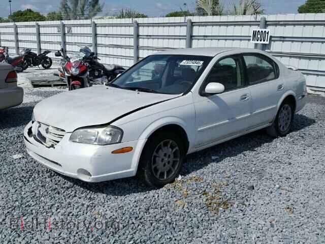 2000 NISSAN MAXIMA - VIN: JN1CA31D4YT737132 - Фото 2
