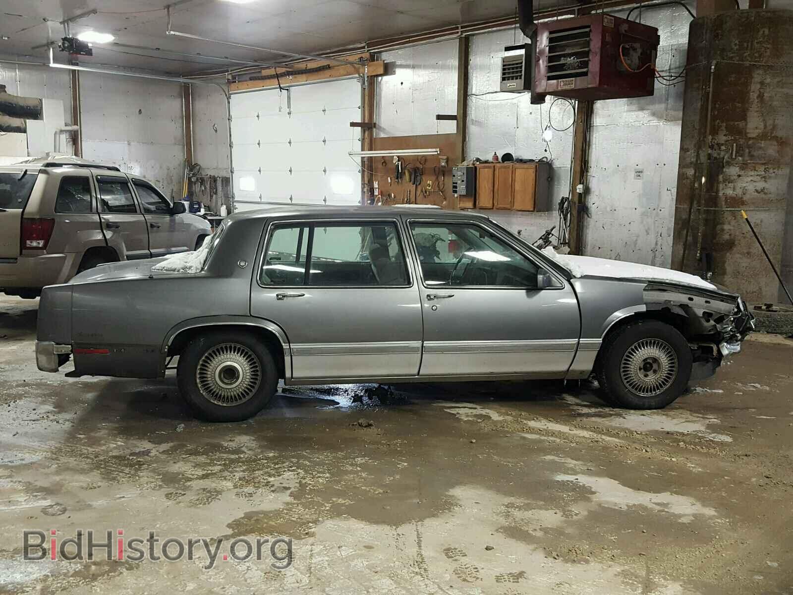 1993 CADILLAC DEVILLE - VIN: 1G6CD53B8P4236218 - Фото 9