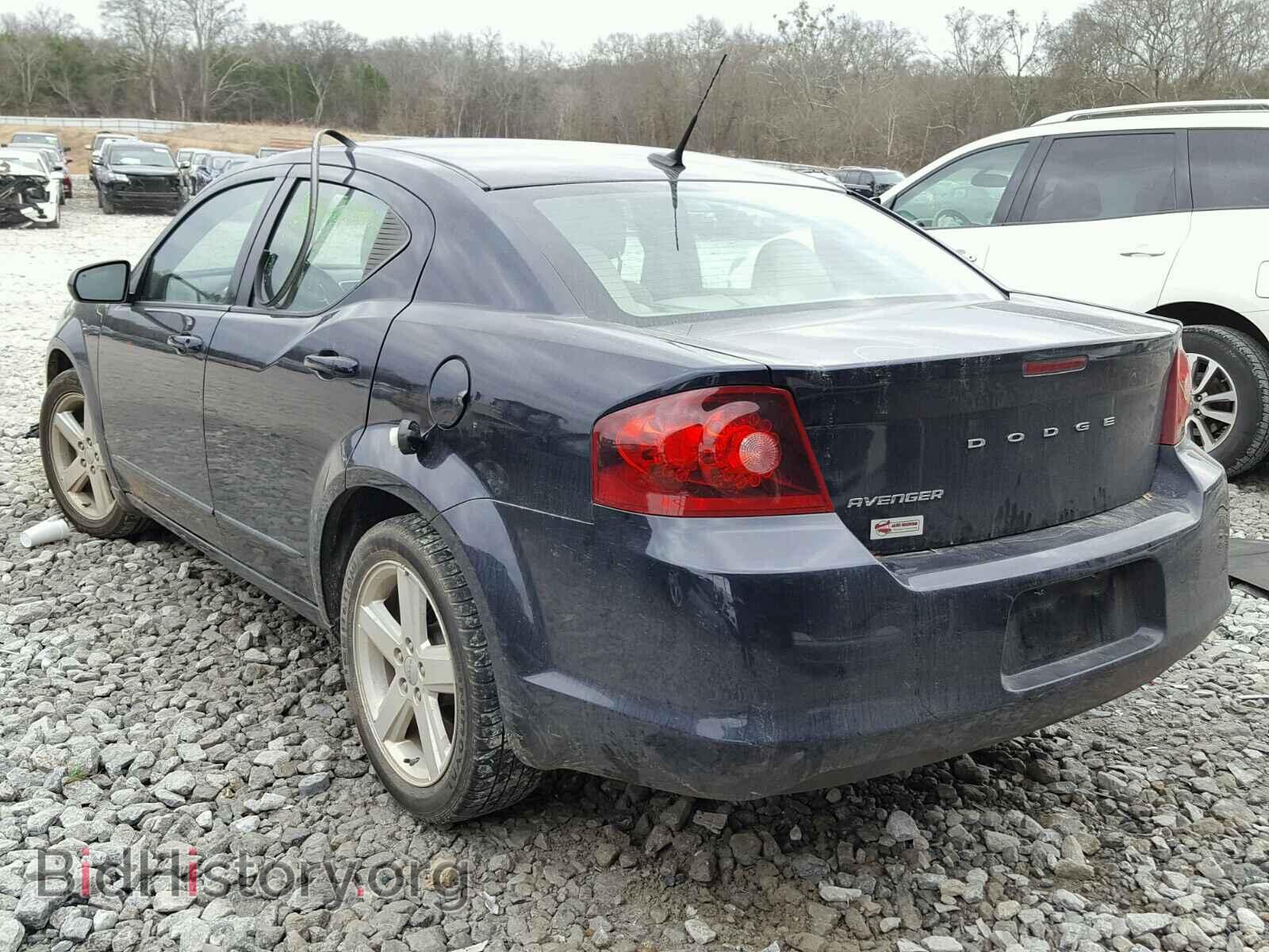 2011 DODGE AVENGER - VIN: 1B3BD1FBXBN556741 - Фото 3