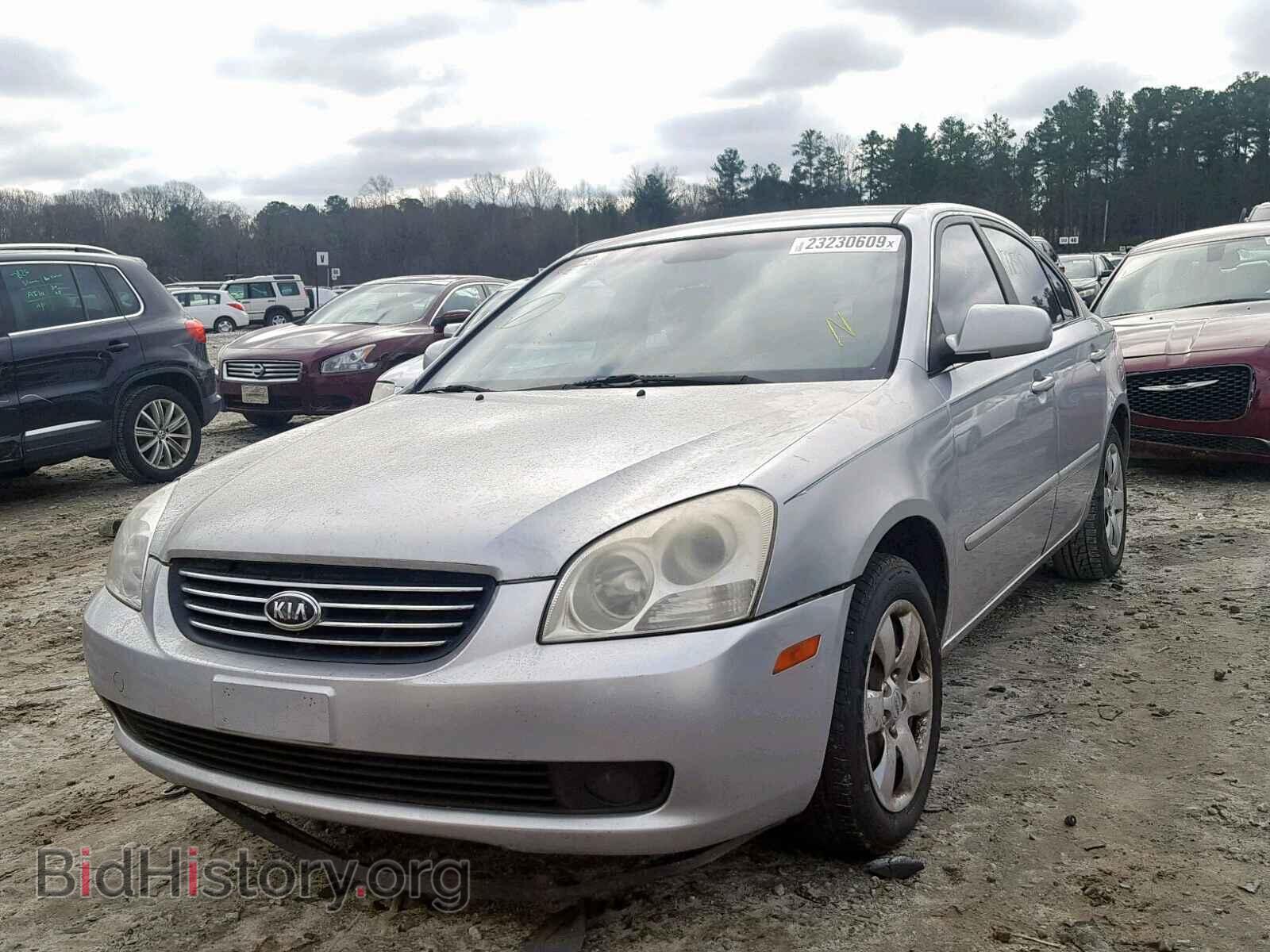 2006 KIA OPTIMA - VIN: KNAGE123965061109 - Фото 2
