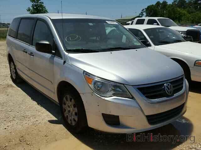 Photo 2V4RW4DG4BR766882 - VOLKSWAGEN ROUTAN 2011