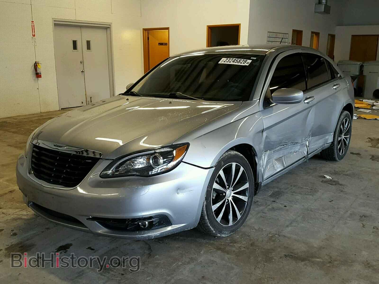 2013 CHRYSLER 200 - VIN: 1C3CCBBB7DN615317 - Фото 2