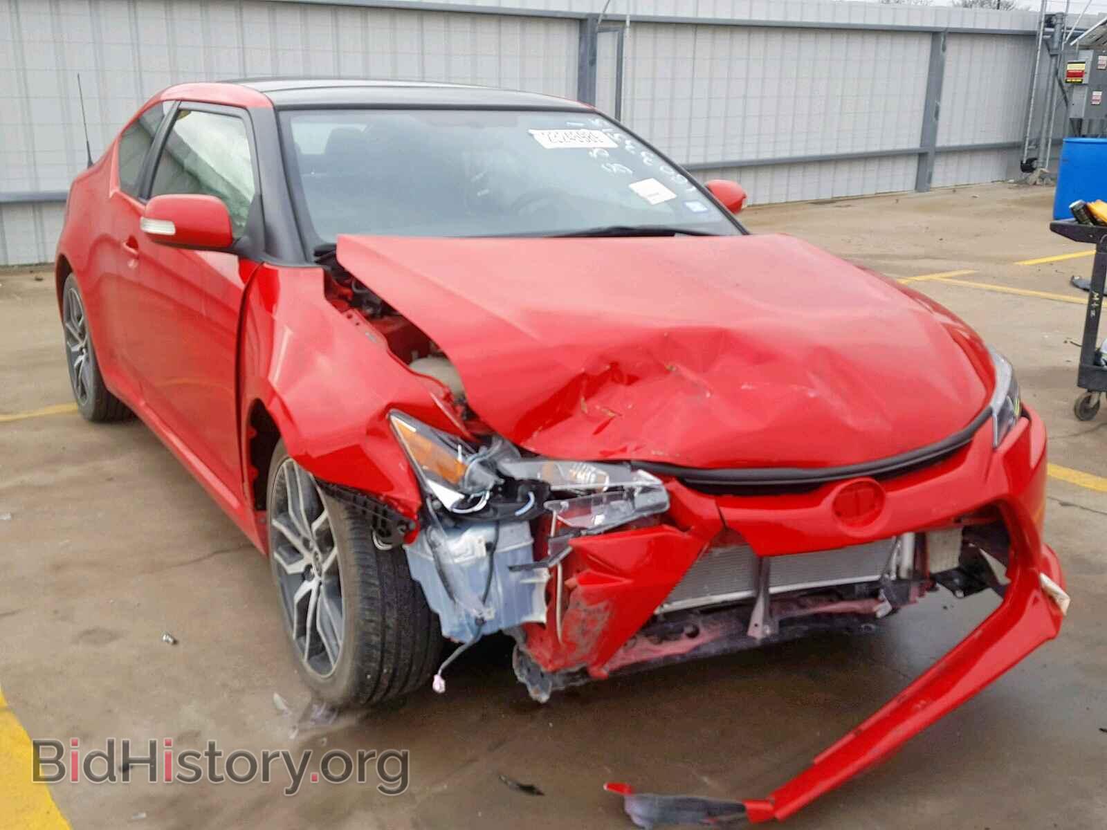 Photo  - TOYOTA SCION TC 2015