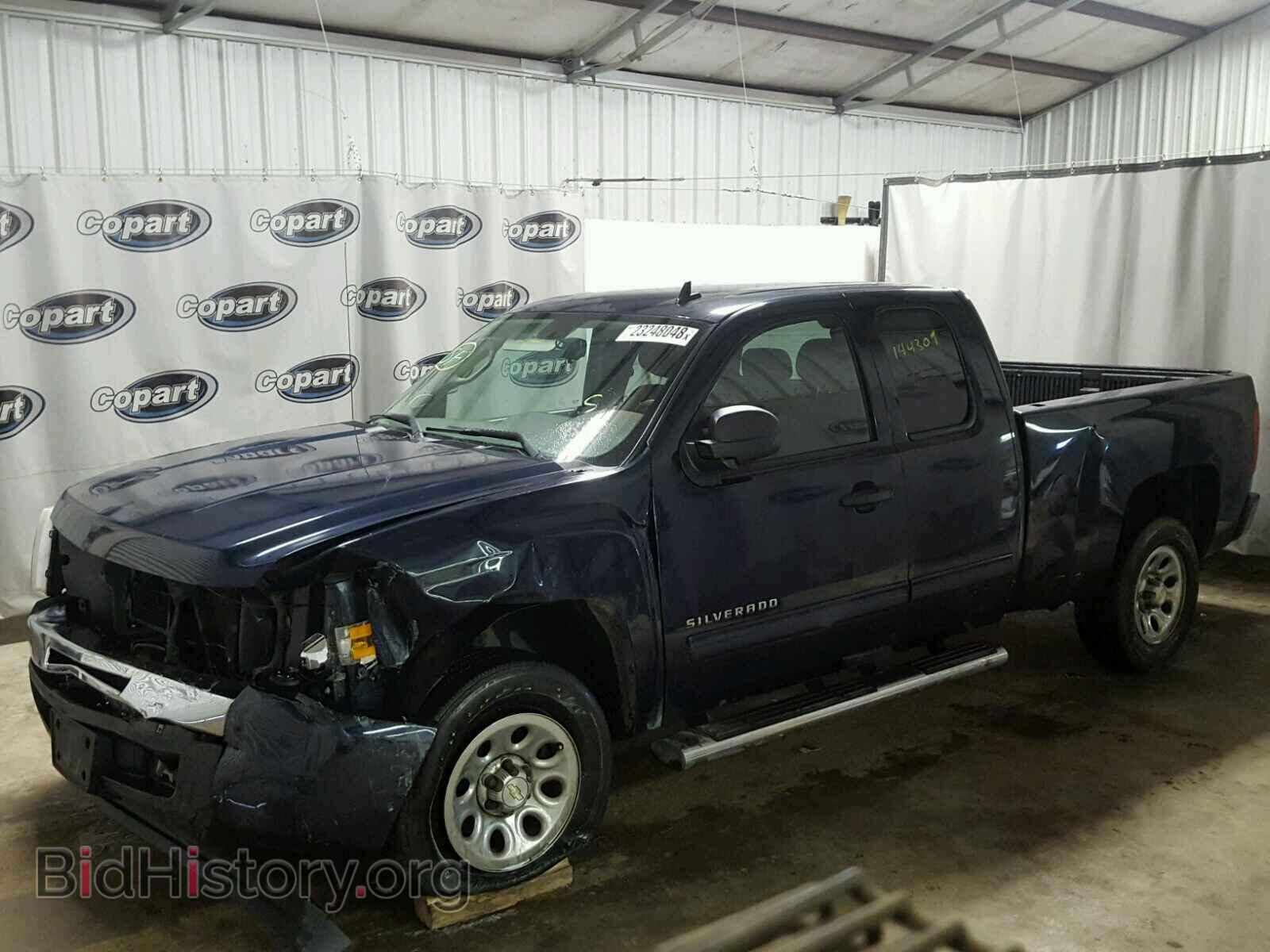 2011 CHEVROLET SILVERADO - VIN: 1GCRCREA1BZ288582 - Фото 2