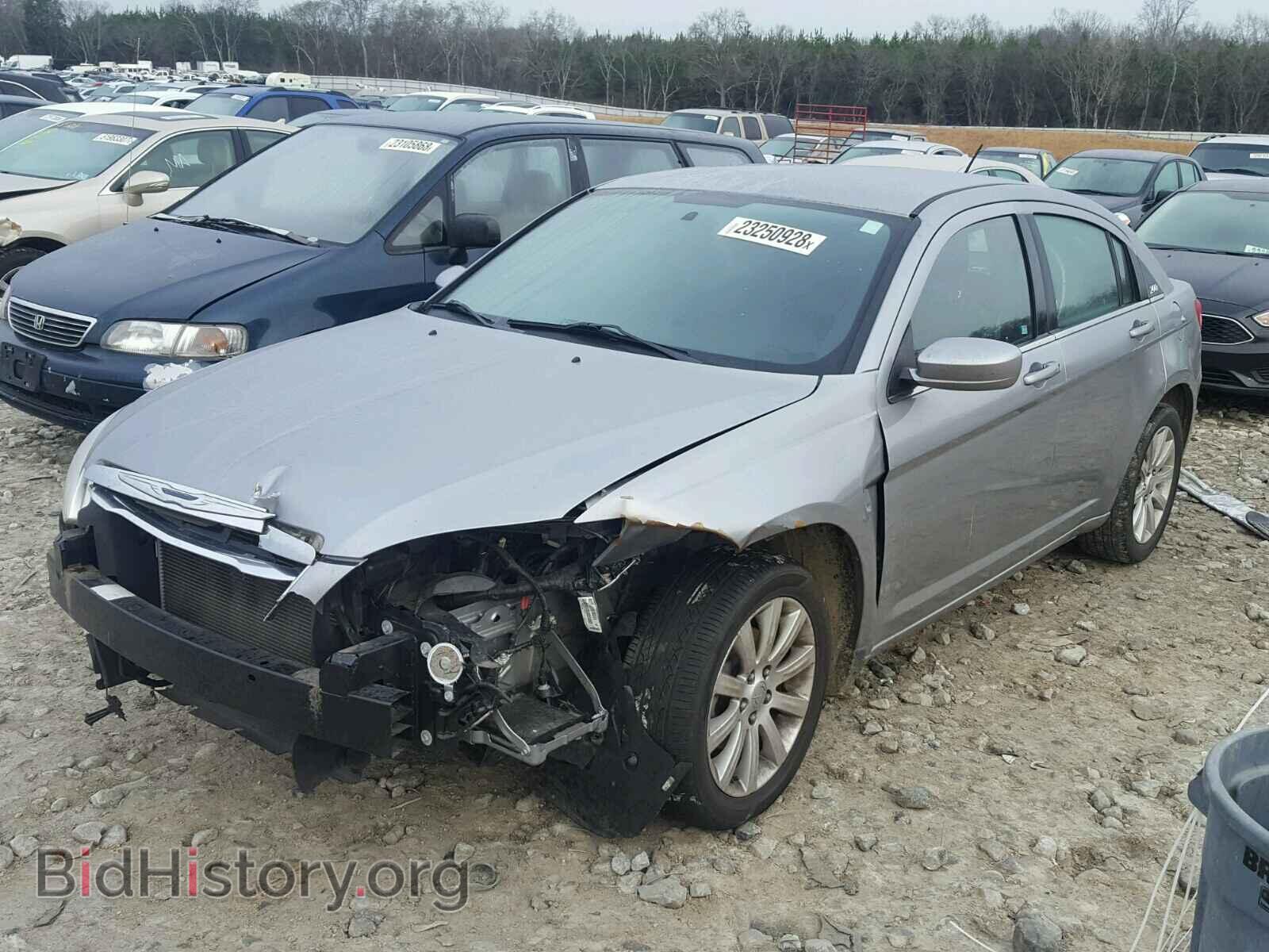 2013 CHRYSLER 200 - VIN: 1C3CCBBB6DN513233 - Photo 2