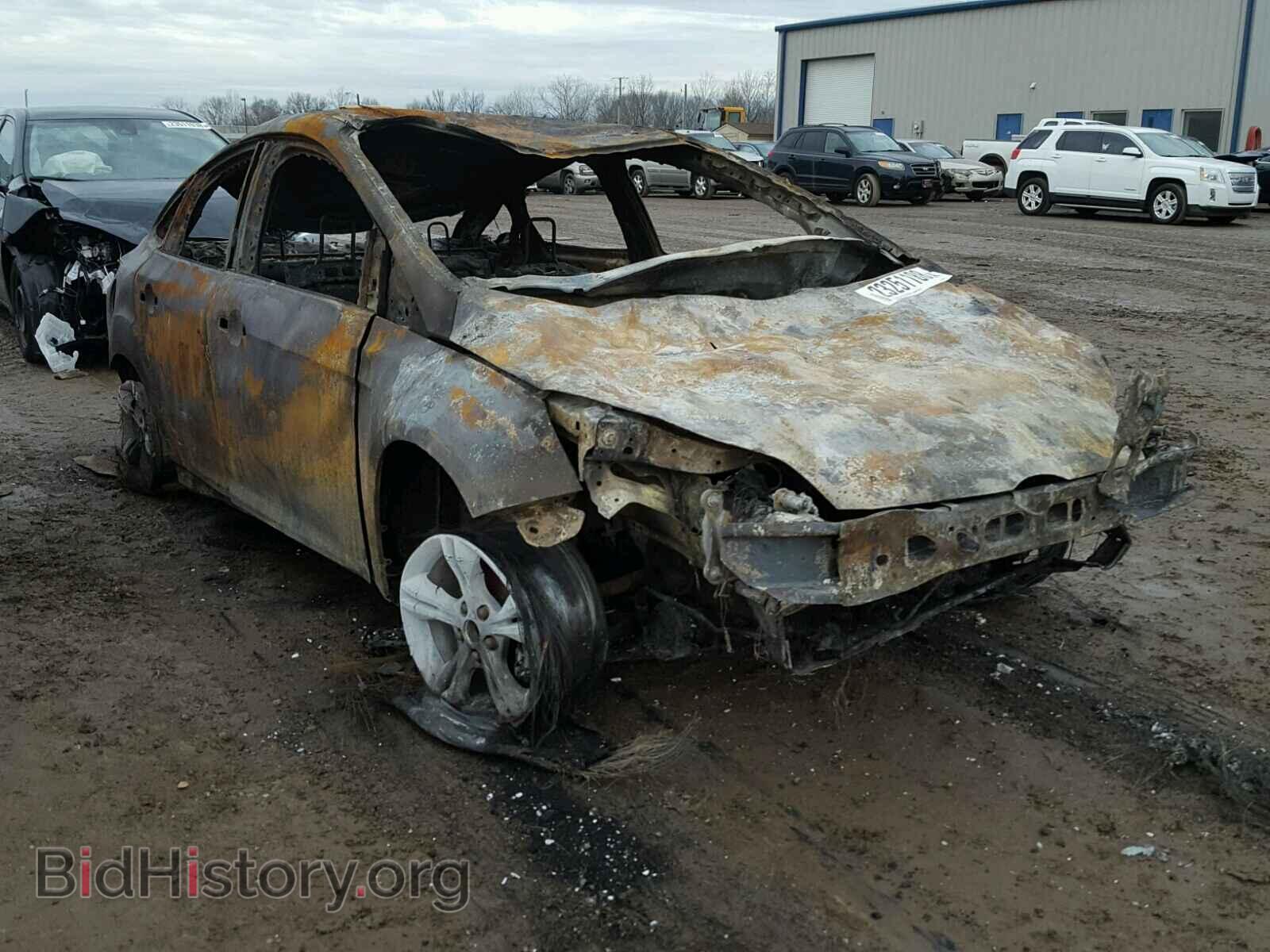 Photo 1FAHP3F23CL298187 - FORD FOCUS 2012