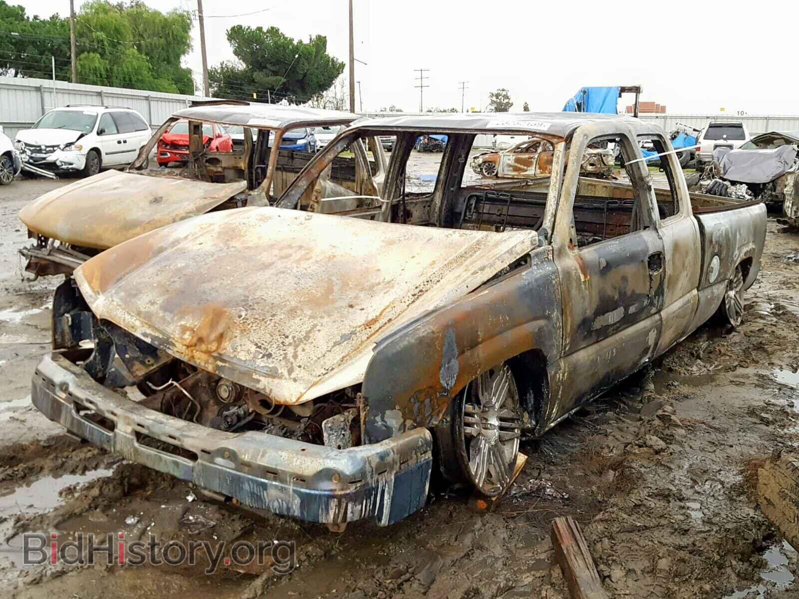 2005 CHEVROLET SILVERADO - VIN: 2GCEC19V251157705 - Фото 2