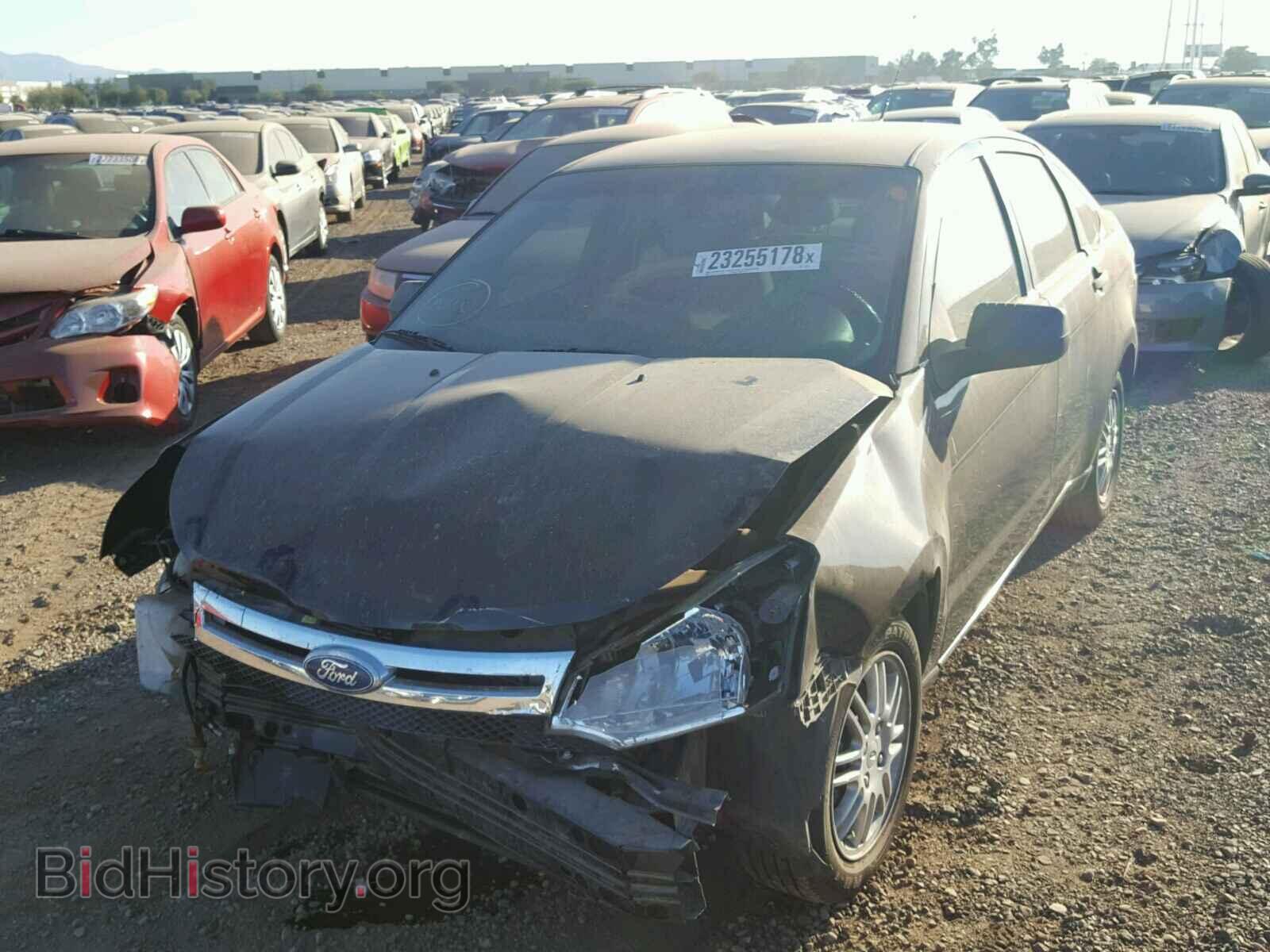 2011 FORD FOCUS - VIN: 1FAHP3FN1BW181201 - Фото 2