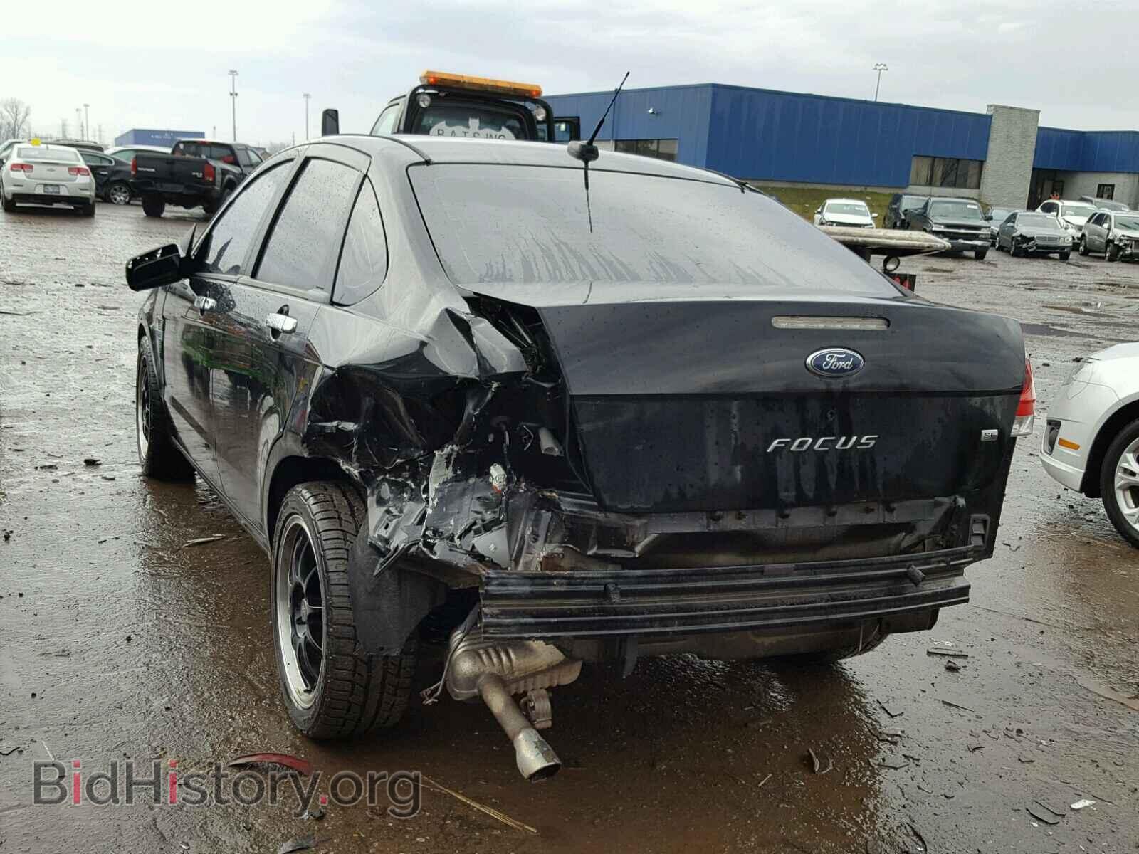 2008 FORD FOCUS - VIN: 1FAHP35N98W207988 - Фото 3