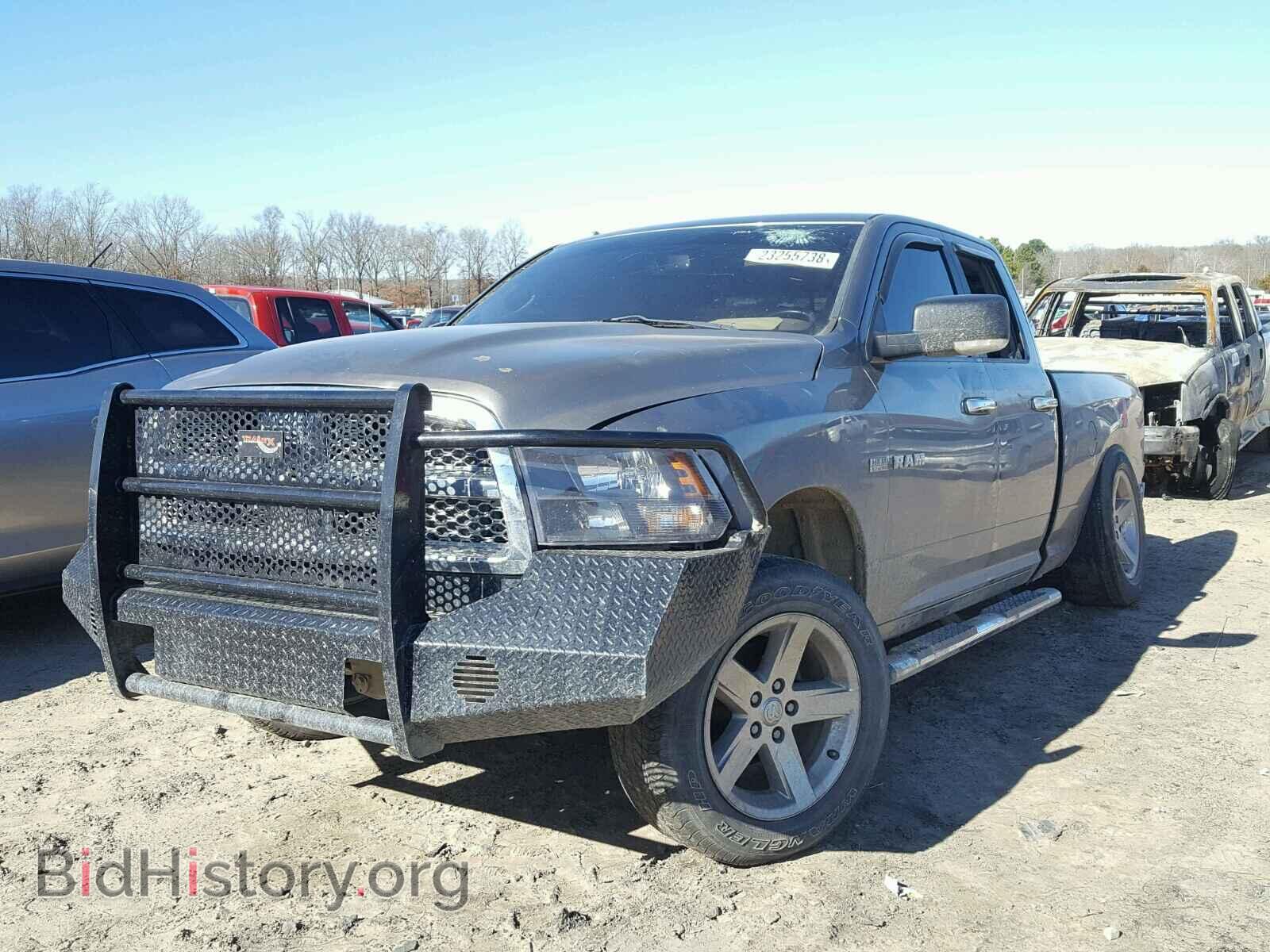 2010 DODGE RAM 1500 - VIN: 1D7RV1GT0AS205215 - Фото 2