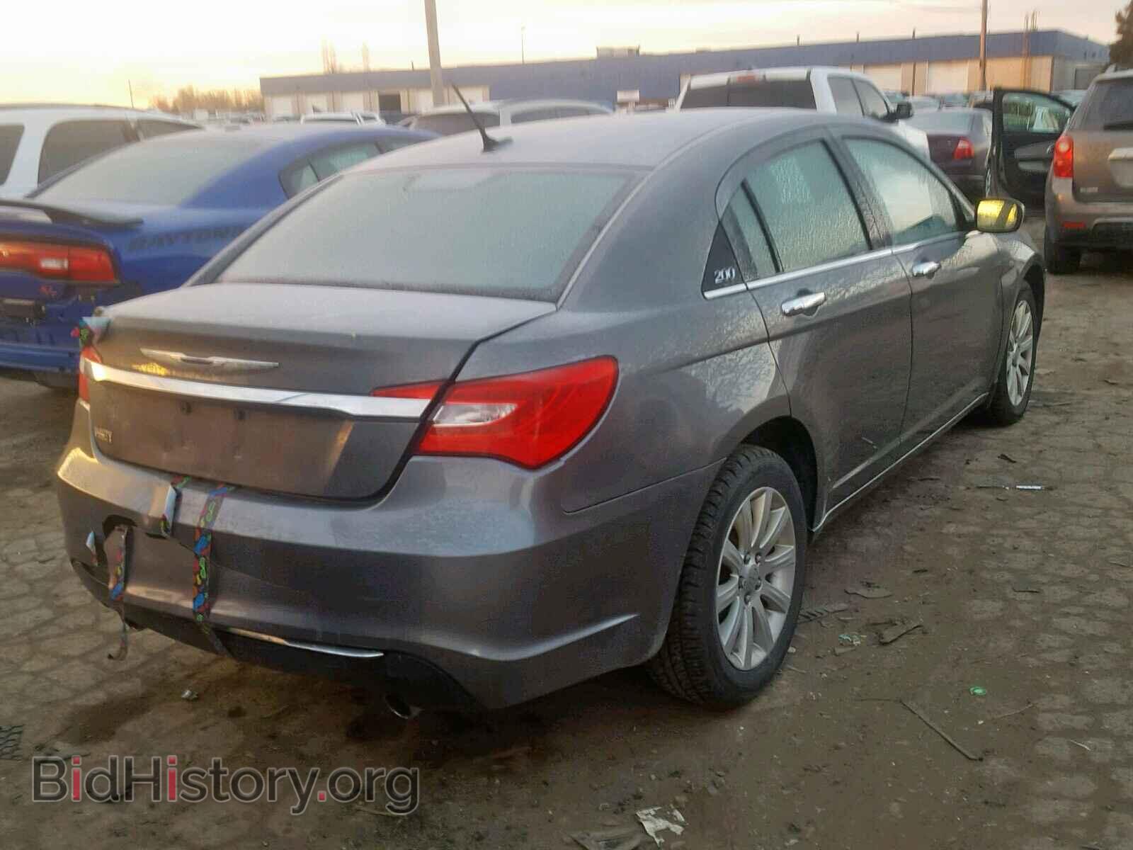 2013 CHRYSLER 200 - VIN: 1C3CCBCGXDN593520 - Фото 4