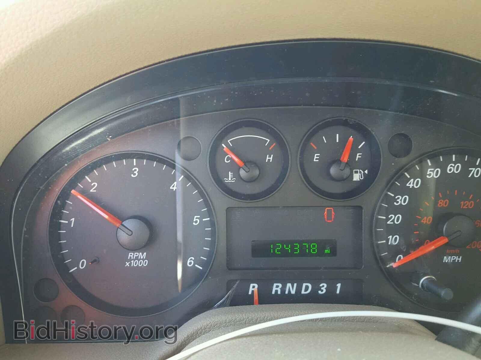 2004 FORD FREESTAR - VIN: 2FMZA52244BA42011 - Фото 8