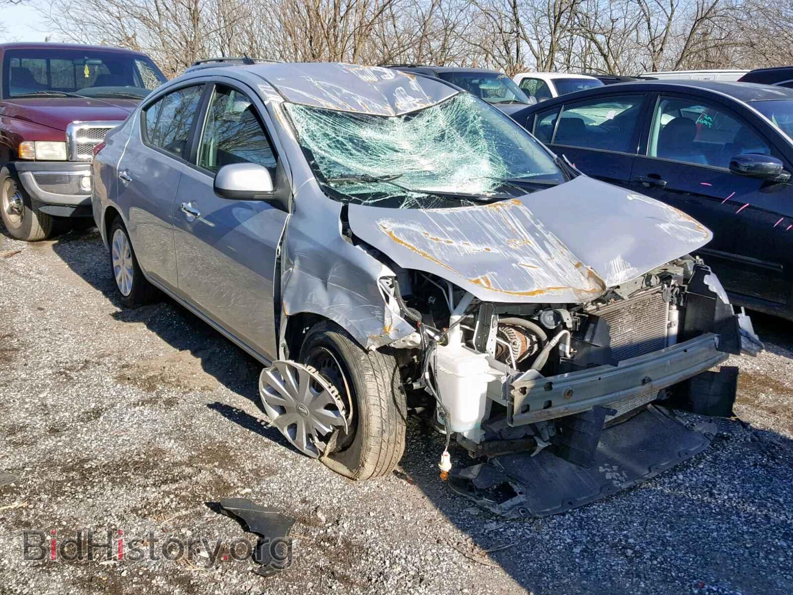 Фотография  - NISSAN VERSA 2012