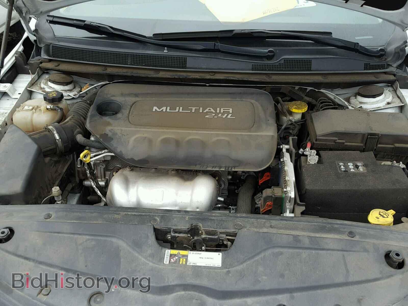 2016 CHRYSLER 200 - VIN: 1C3CCCAB5GN103017 - Фото 7