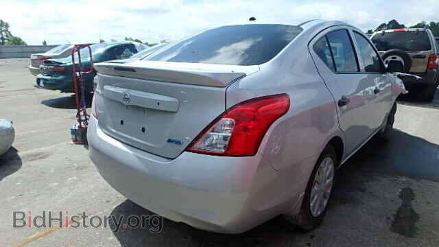 2014 Nissan VERSA (VIN 3N1CN7AP2EL861180) — фото 4 из 10