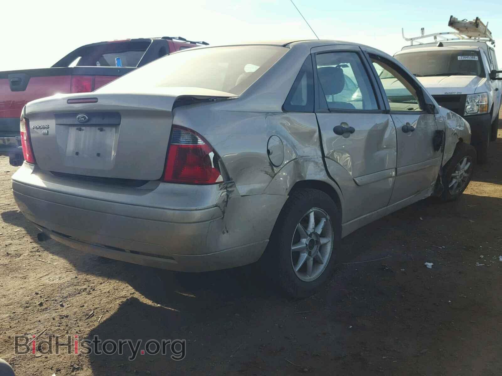 2007 FORD FOCUS - VIN: 1FAHP34N87W311016 - Фото 4