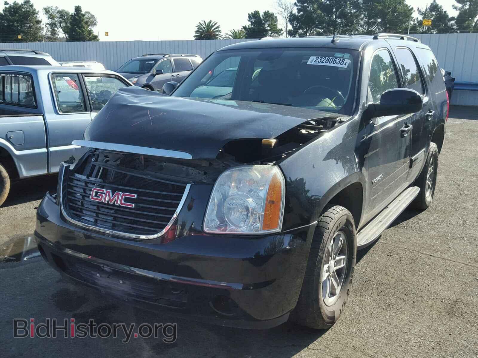 2011 GMC YUKON - VIN: 1GKS2AE03BR105149 - Фото 2