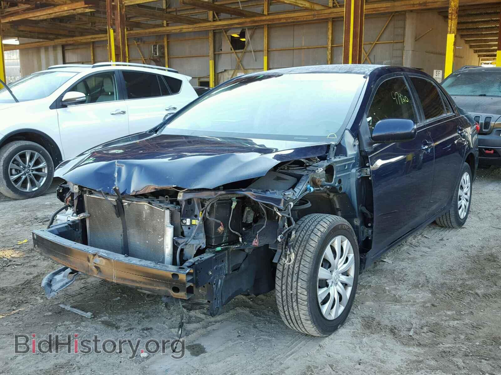2013 TOYOTA COROLLA BA - VIN: 2T1BU4EEXDC939886 - Фото 2