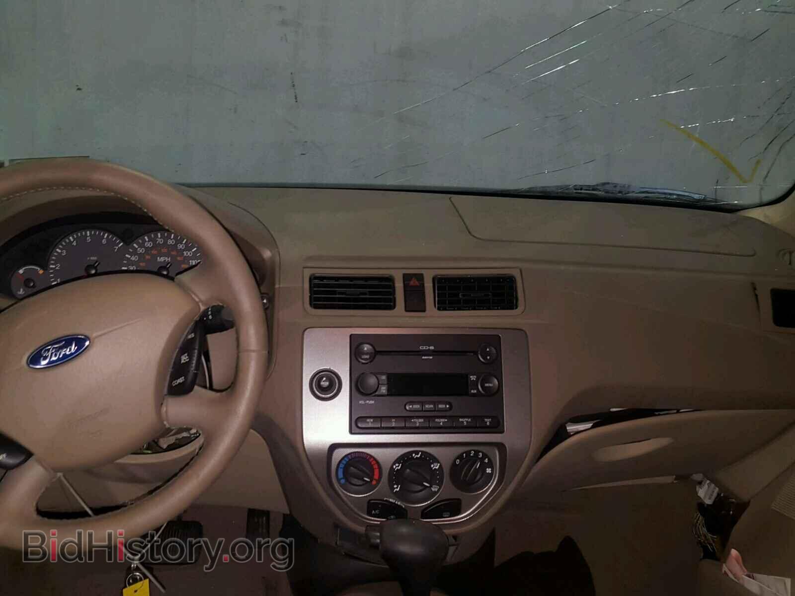 2005 FORD FOCUS - VIN: 1FAFP36N25W272957 - Фото 9