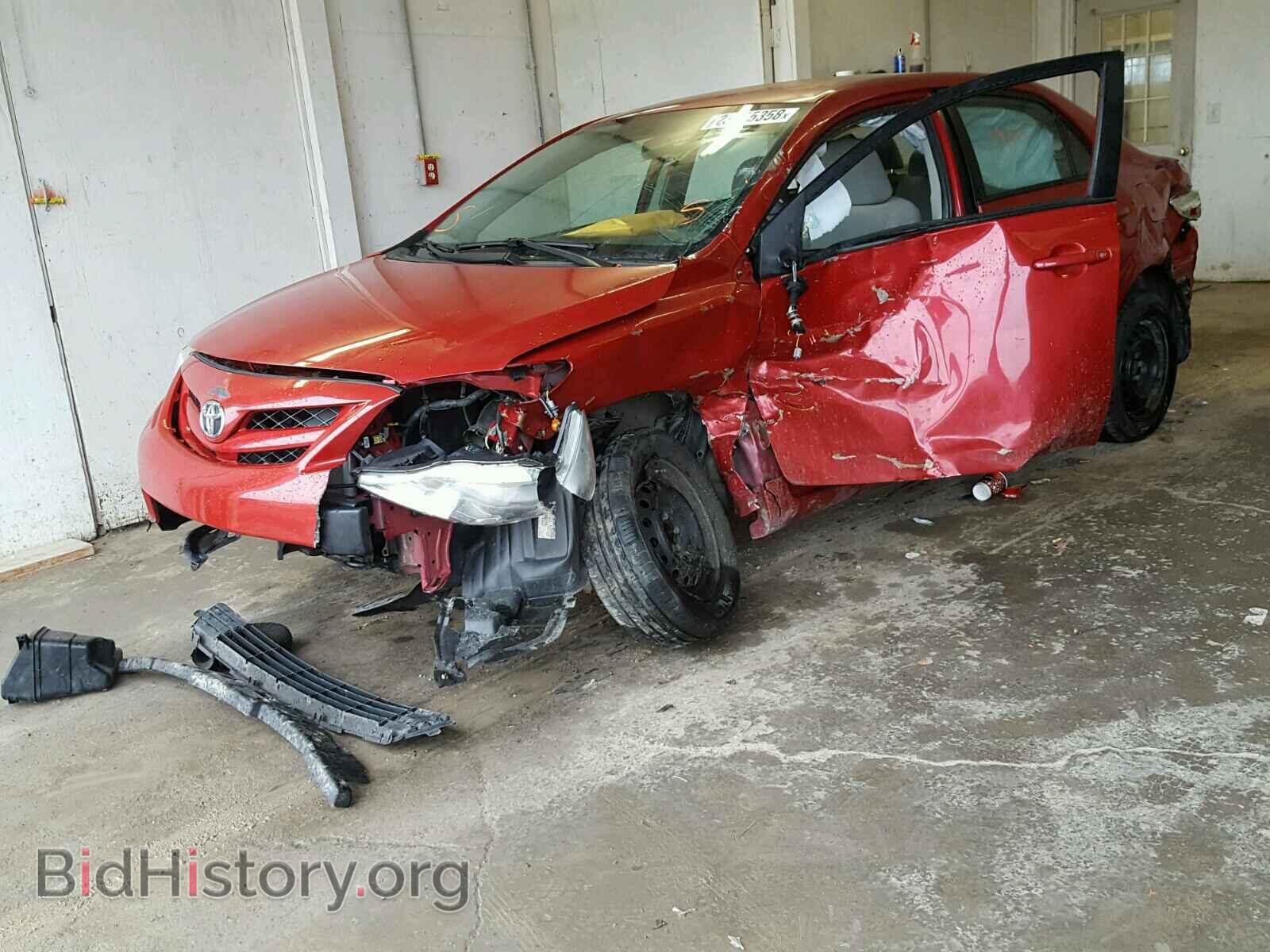 2011 TOYOTA COROLLA BA - VIN: 2T1BU4EE4BC542364 - Фото 2