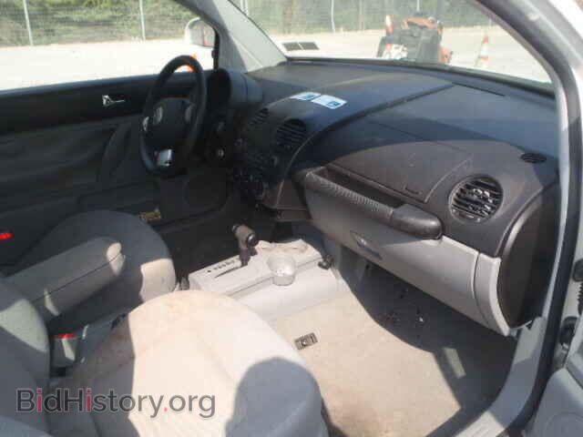 2000 VOLKSWAGEN BEETLE - VIN: 3VWCC21C4YM434064 - Фото 5