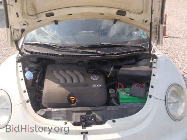 2000 VOLKSWAGEN BEETLE - VIN: 3VWCC21C4YM434064 - Фото 7