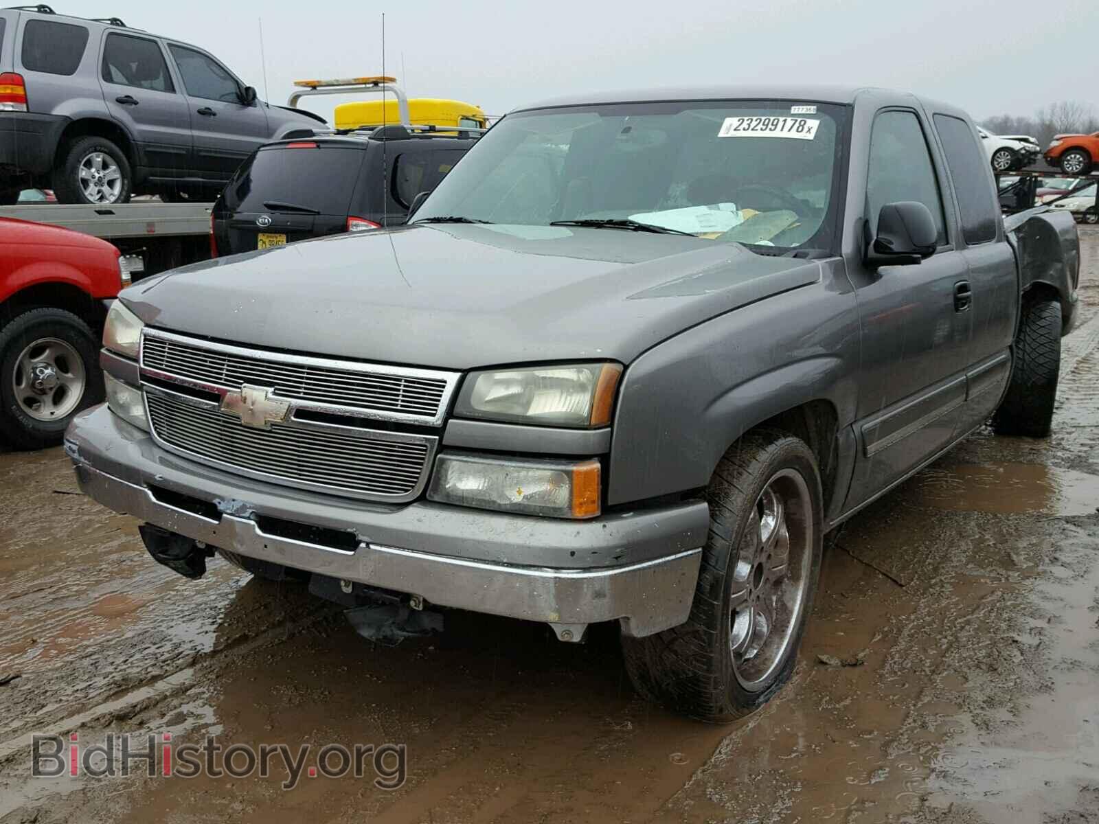 2006 CHEVROLET SILVERADO - VIN: 1GCEC19V86Z236062 - Фото 2