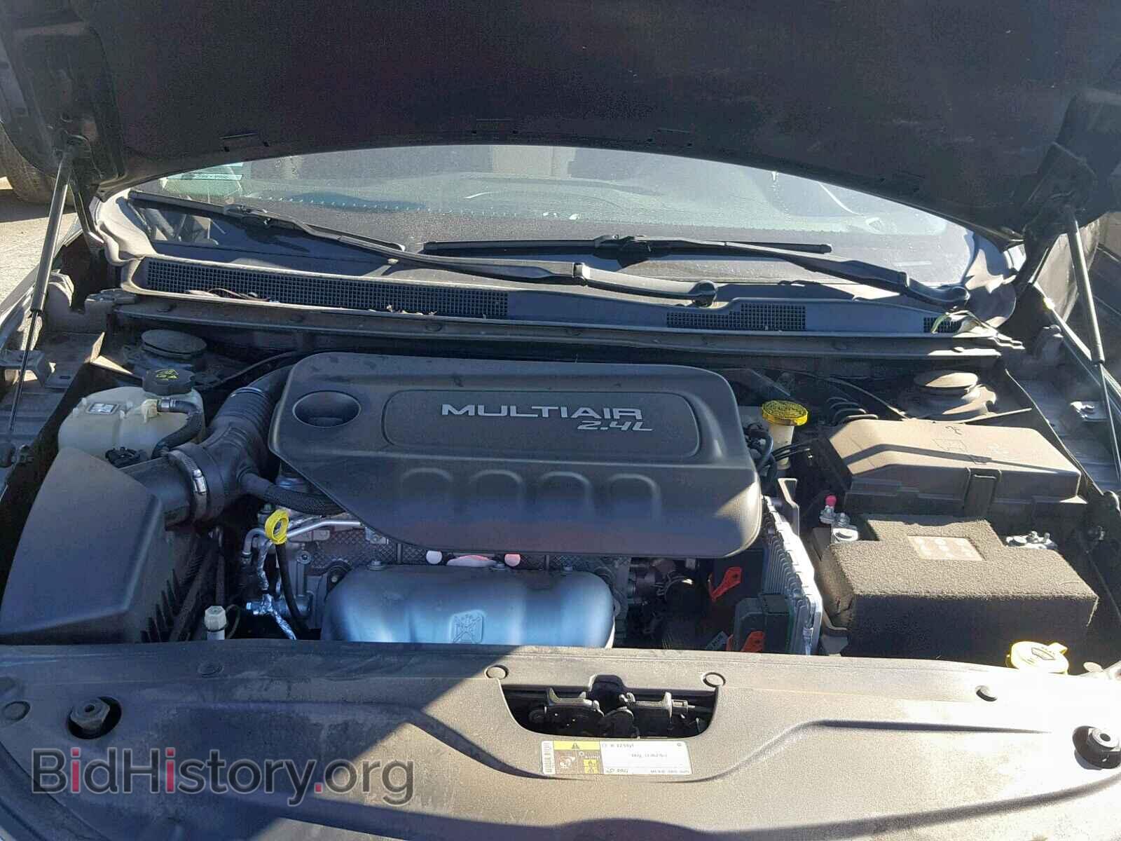 2016 CHRYSLER 200 - VIN: 1C3CCCAB7GN159475 - Фото 7
