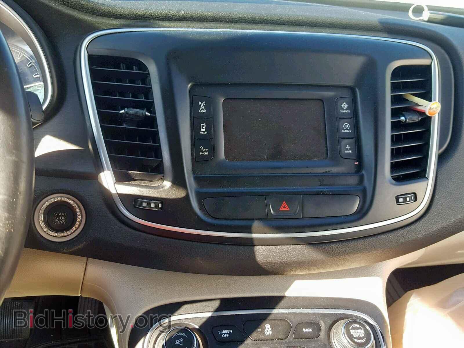2016 CHRYSLER 200 - VIN: 1C3CCCAB7GN159475 - Фото 9