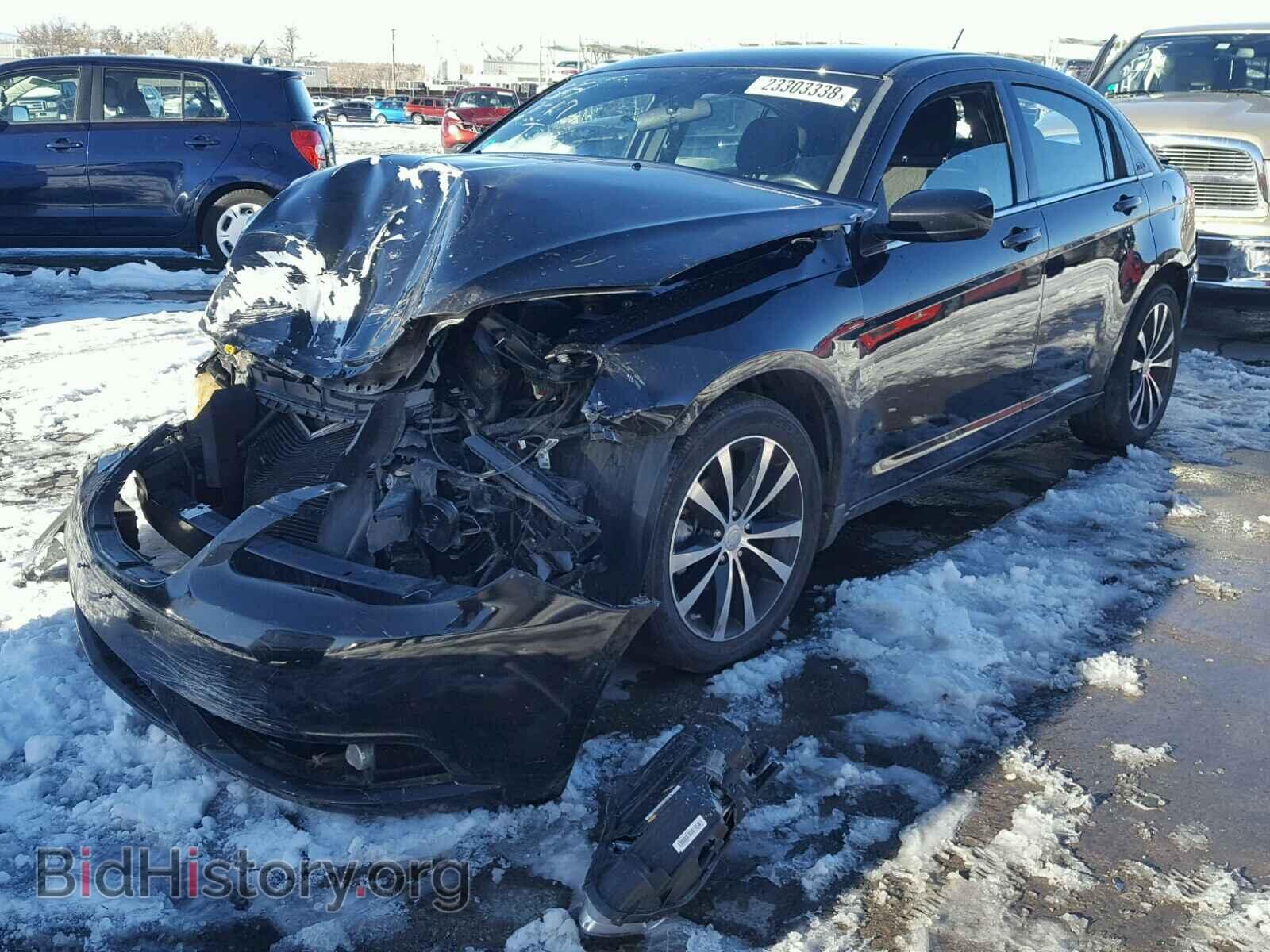 2012 CHRYSLER 200 - VIN: 1C3CCBBG0CN261179 - Фото 2