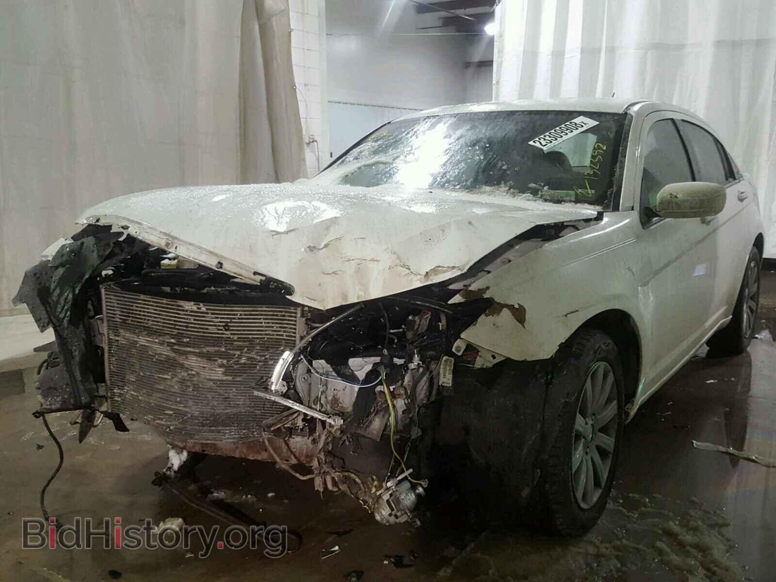2013 CHRYSLER 200 - VIN: 1C3CCBBB4DN672252 - Photo 2