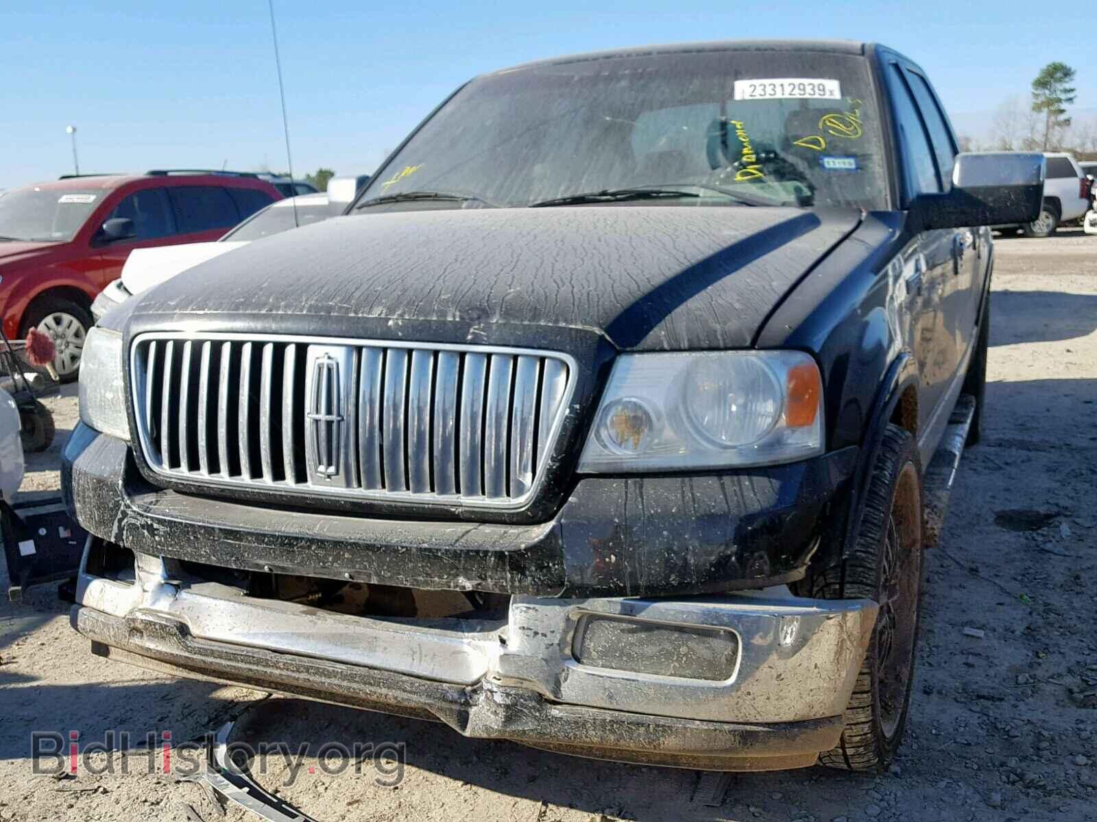2006 LINCOLN MARK LT - VIN: 5LTPW16536FJ07360 - Фото 2